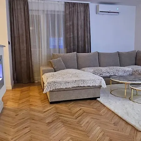 Komforan Smjestaj Za 5 Osoba